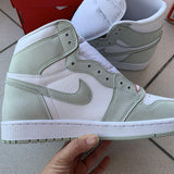 Nike Men's & Women's Luxury Lifestyle Trainers — Style 171 front view