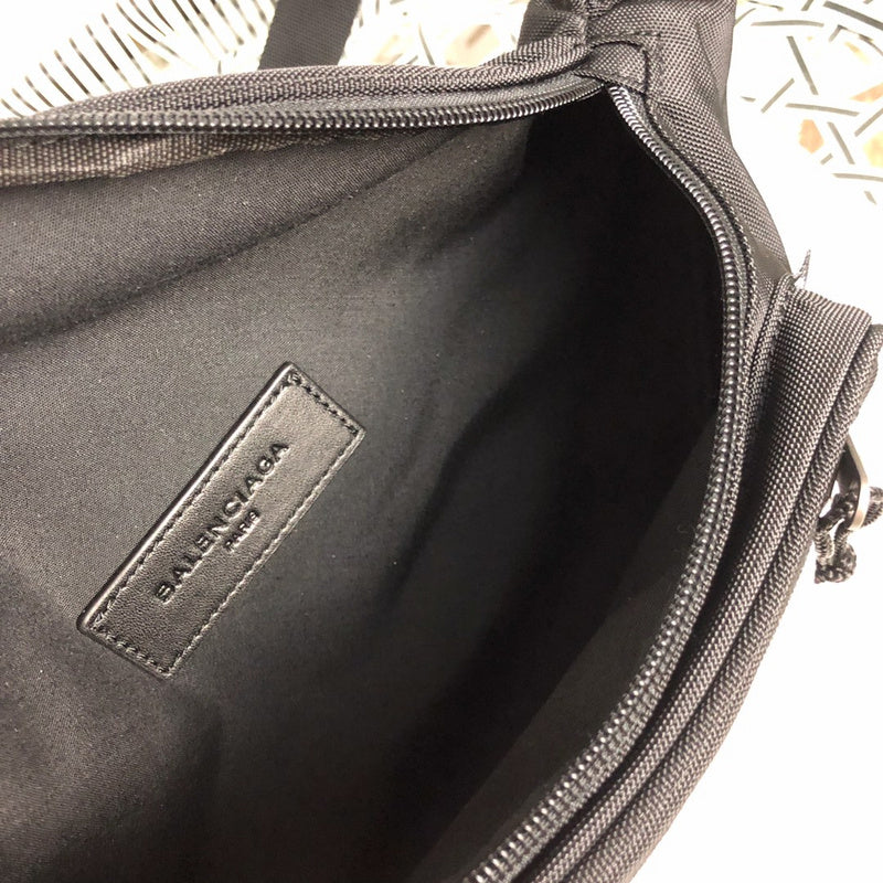 Side profile of elevated refined women's handbag – women's premium purse