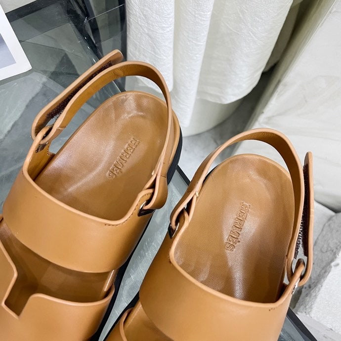 Hermes shoes Style 382 - sole and craftsmanship detail