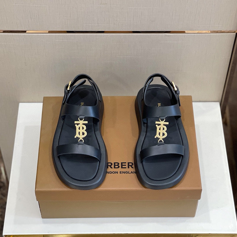 Burberry shoes Style 092 - packaging and accessories