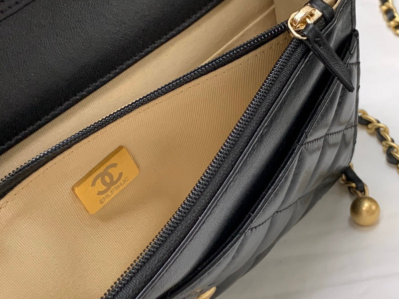  mid purse view 9