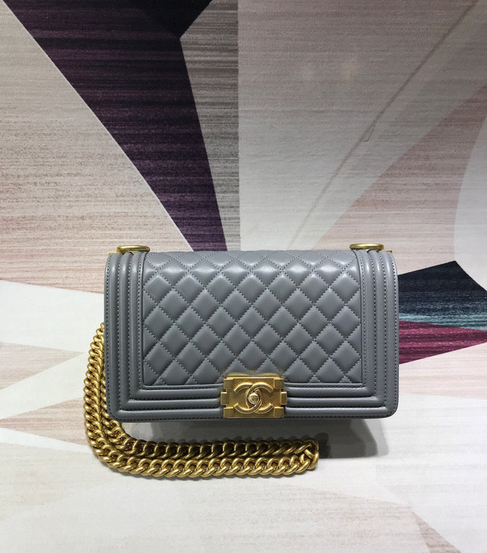  mid purse view 1
