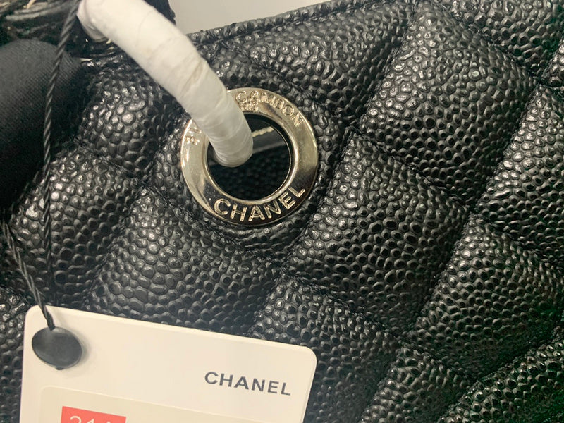  women's handbag, spacious design, view 5