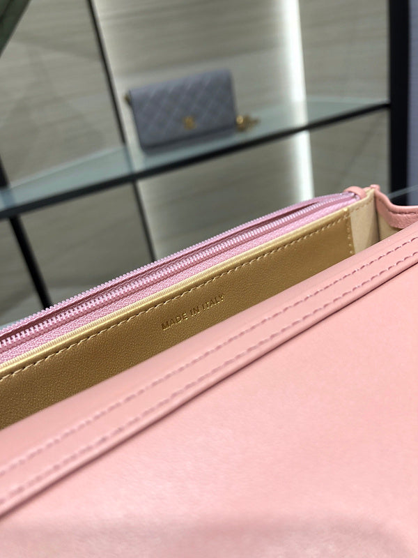  mid purse view 9