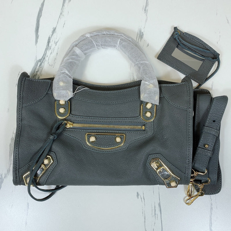 Zivas Charm Modern Edge Statement Handbag (Premium Everyday Carry) – Detail View