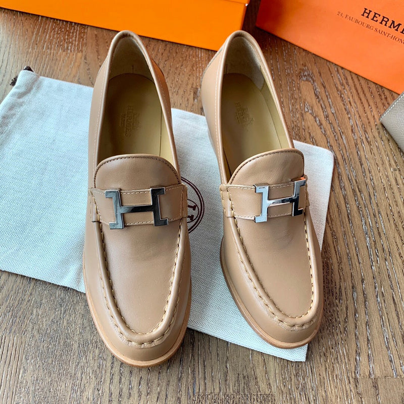 Hermès Grey Platform Heels - Detail Shot of Craftsmanship