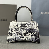 Zivas Charm Modern Edge Statement Handbag (Polished Everyday Piece) – Detail View