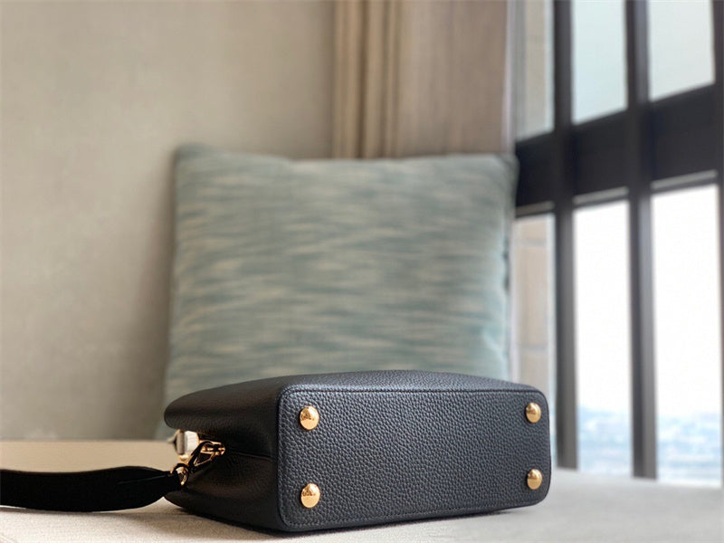  classic structured bag detail view showing craftsmanship 14