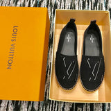 Styling view of Louis Vuitton luxury piece style No.023
