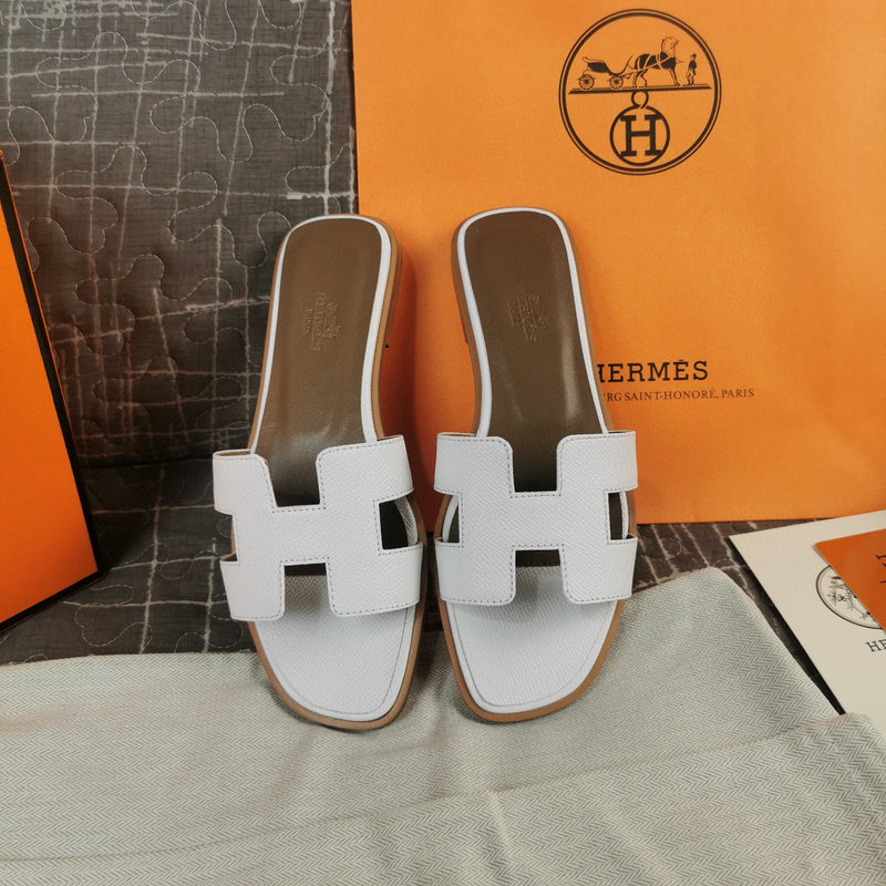 Hermes sandals Style 108 - back heel detail