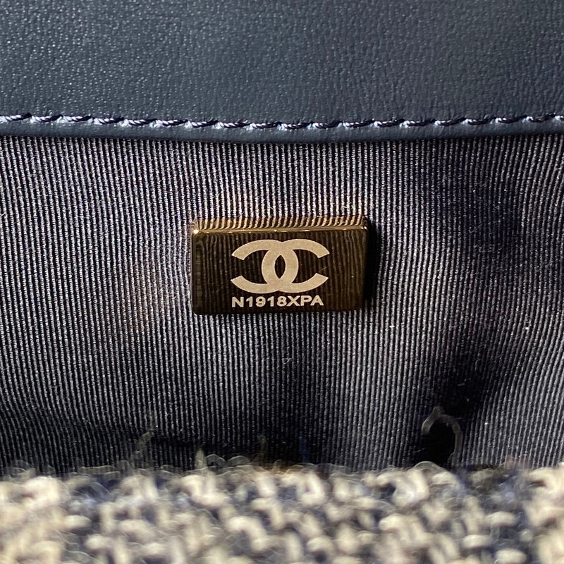 Zivas Charm Timeless Appeal Designer Handbag (Structured Everyday Essential) – Interior View