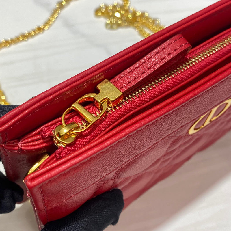 Handle and strap detail of modern sleek women's handbag – women's designer-style accessory