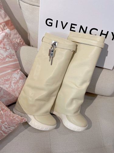 Givenchy shoes Style 174 - texture and material detail
