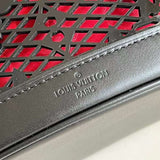 Handle and strap detail of refined modern women's handbag – women's luxury handbag