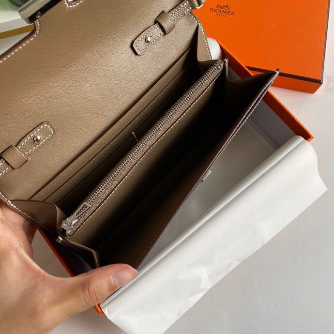  clean-lined tote bag styled with outfit