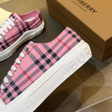 Burberry shoes Style 054 - packaging and accessories
