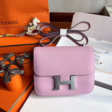  Chic tote bag carried on shoulder 22