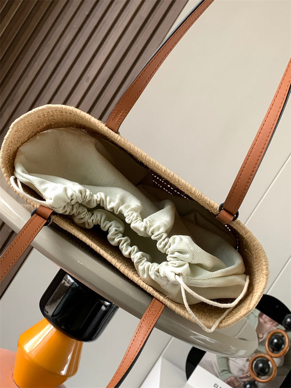 Ziva's Charm handbag – interior view (27cm*20cm*10cm)