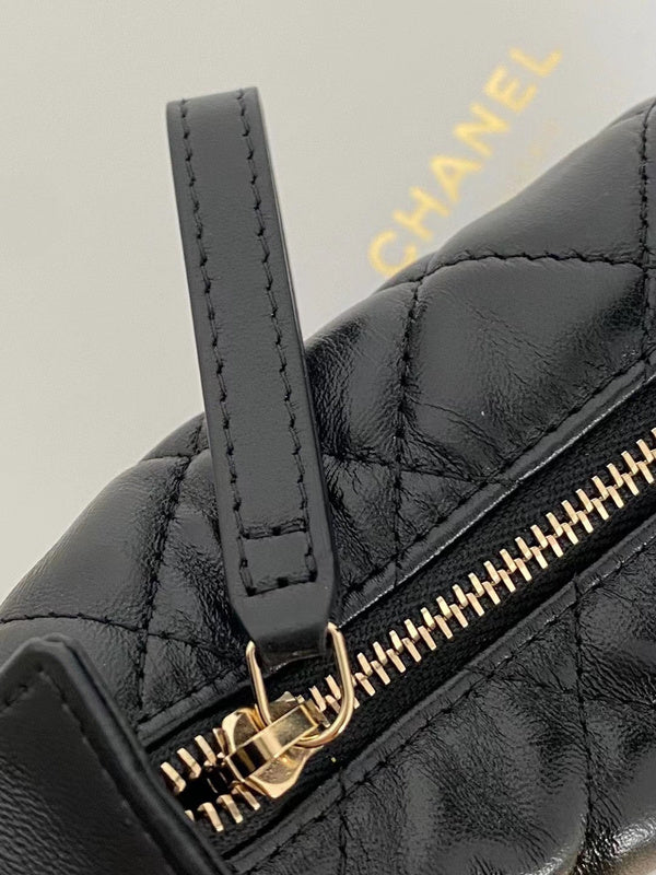 Zivas Charm Effortless Sophistication Designer Handbag (Refined Practical Design) – Full Silhouette