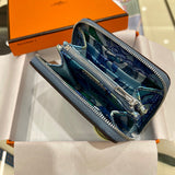 Interior view of fluid premium bag