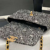 Zivas Charm Modern Minimalist Look Luxury Handbag (Structured Everyday Essential) – Close-Up Detail