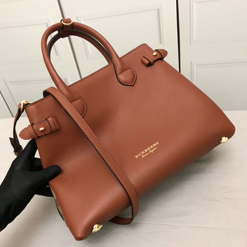 Ziva's Charm handbag – detail view (one versatile size)