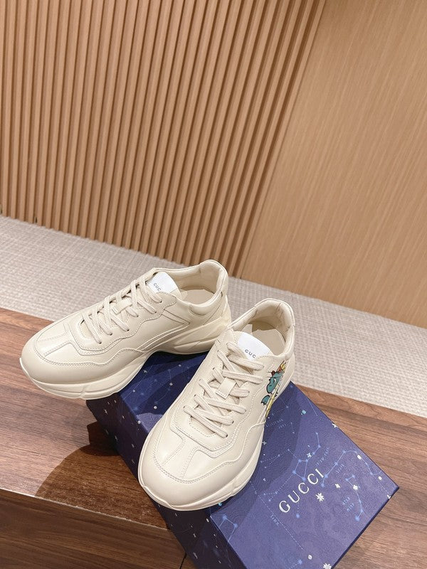 Gucci classic monochrome luxury sneakers view 7 heritage-inspired look