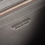 Sleek Vegan Leather Handbag - Chic Everyday Appeal | Women's Luxury Handbag #1578 - close-up detail shot (image 3) of designer-inspired handbag