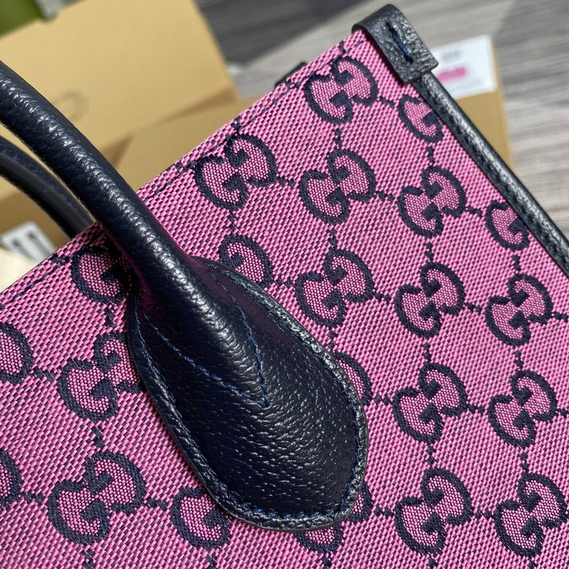 Back view of everyday-luxe refined women's handbag – women's luxury handbag