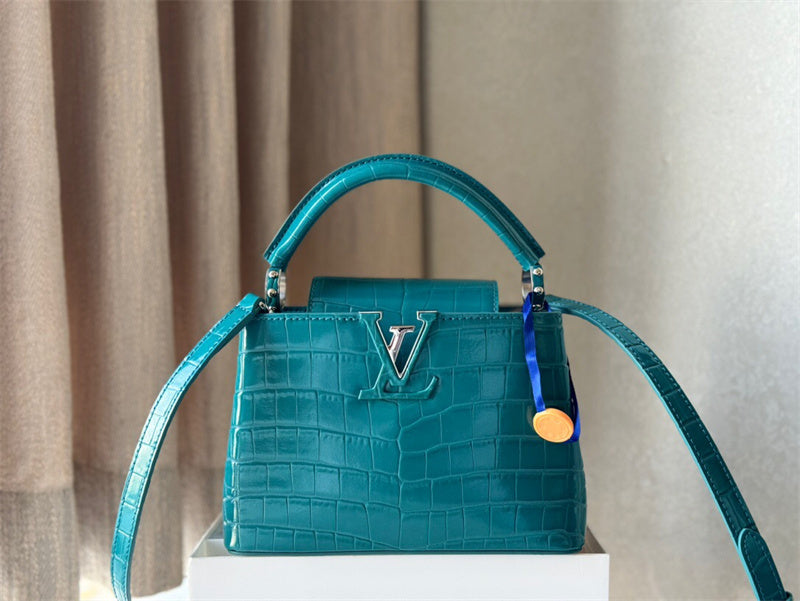  Contemporary crossbody bag front view