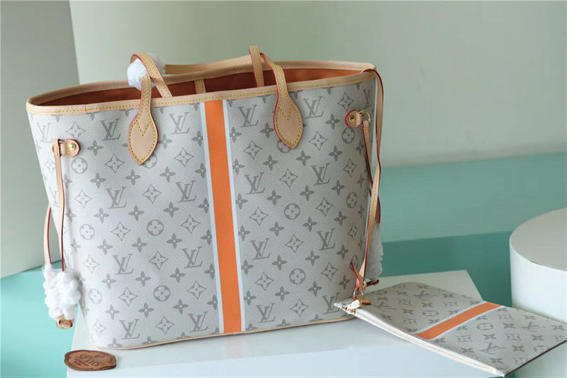  shopper bag interior and compartment view