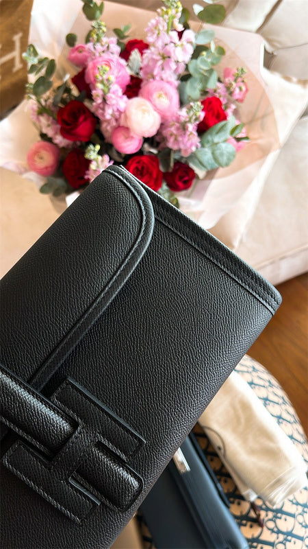  minimalist handbag detail view showing craftsmanship 8