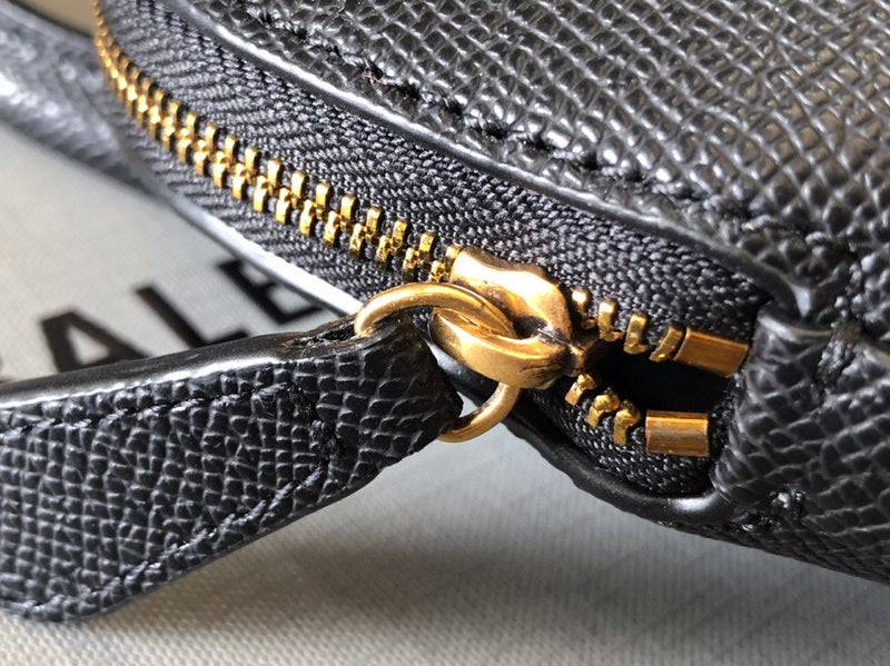 Zivas Charm Polished Finish Statement Handbag (Refined Modern Silhouette) – Detail View