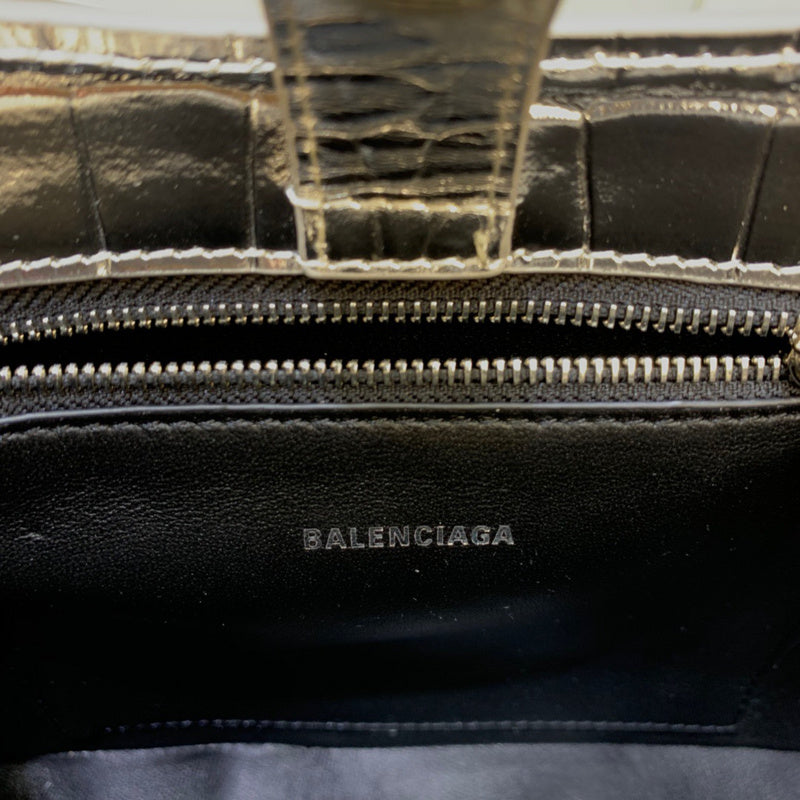 Understated Faux Leather Handbag - Polished Finish | Women's Designer-Inspired Purse #395 - texture close-up (image 9) of designer-inspired handbag