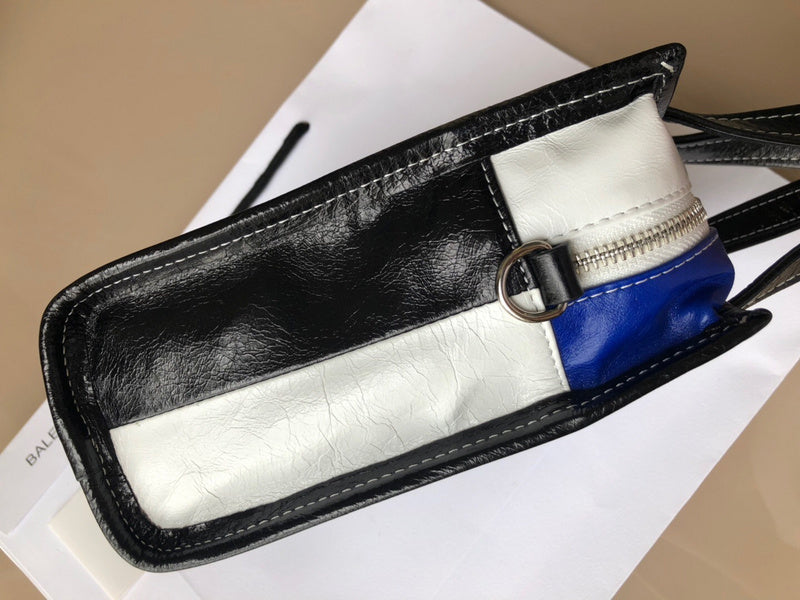 Refined Faux Leather Handbag - Sleek Minimalist Lines | Women's Luxury Handbag #935 - hardware and detail close-up (image 5) of designer-inspired handbag