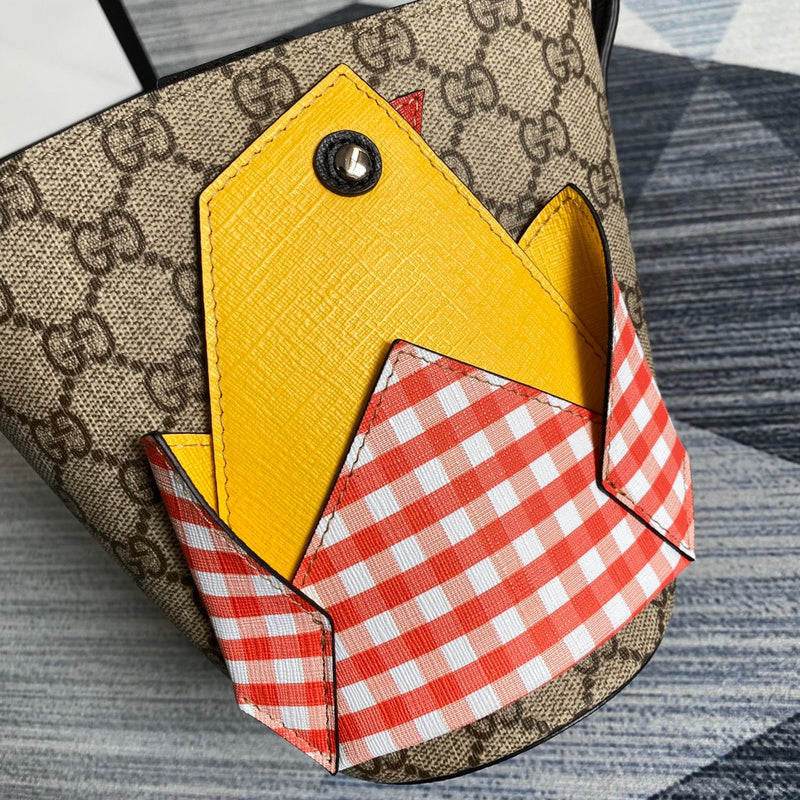 Handle and strap detail of modern classic women's handbag – women's luxury accessory