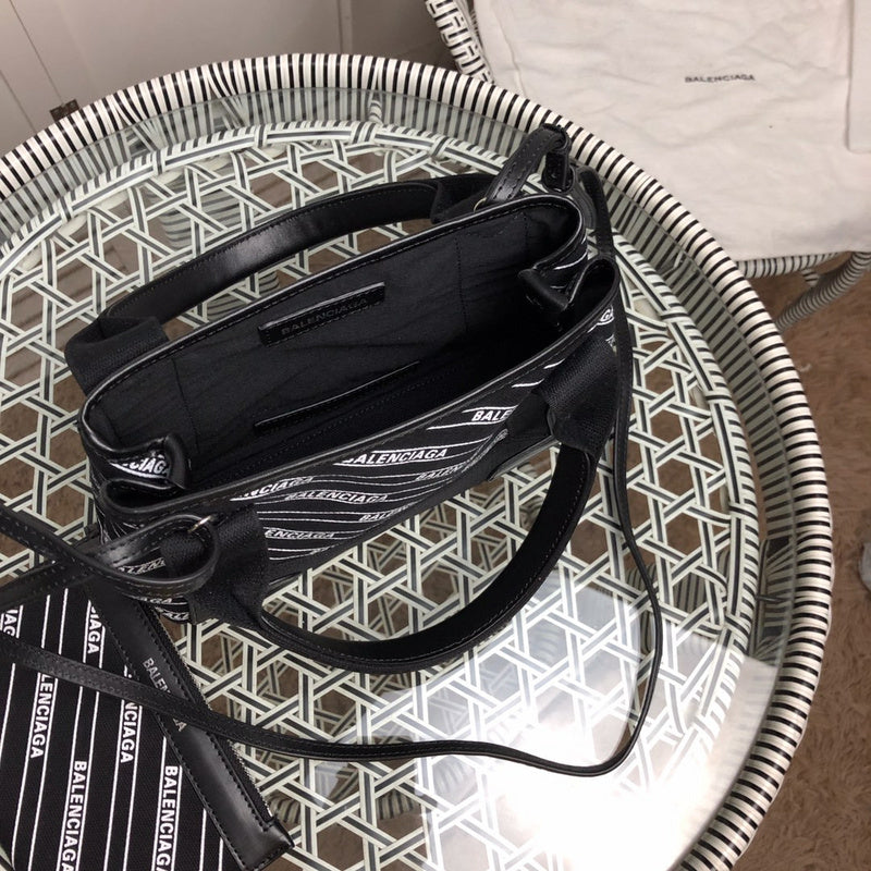 Interior view of chic polished women's handbag – women's luxury handbag
