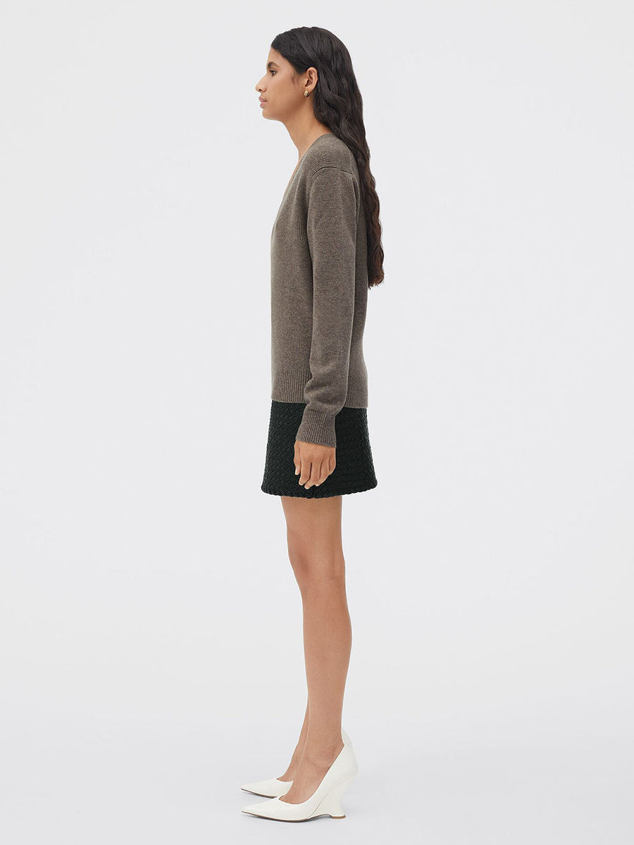 Bottega Veneta Accessories? Bottega Veneta Women Maglione Scollo A V Luxury Designer Fashion Accessory