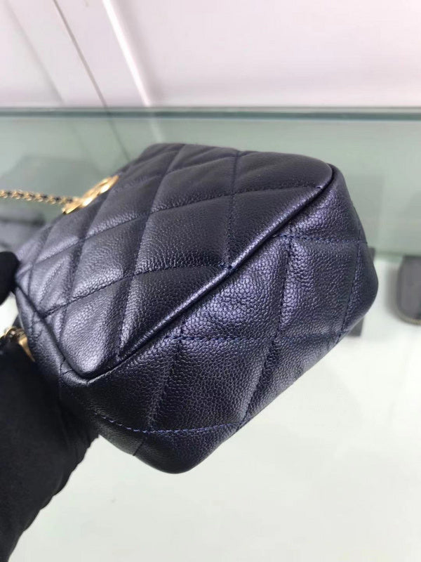Zivas Charm Understated Luxury Fashion Handbag (Premium Everyday Carry) – Interior View