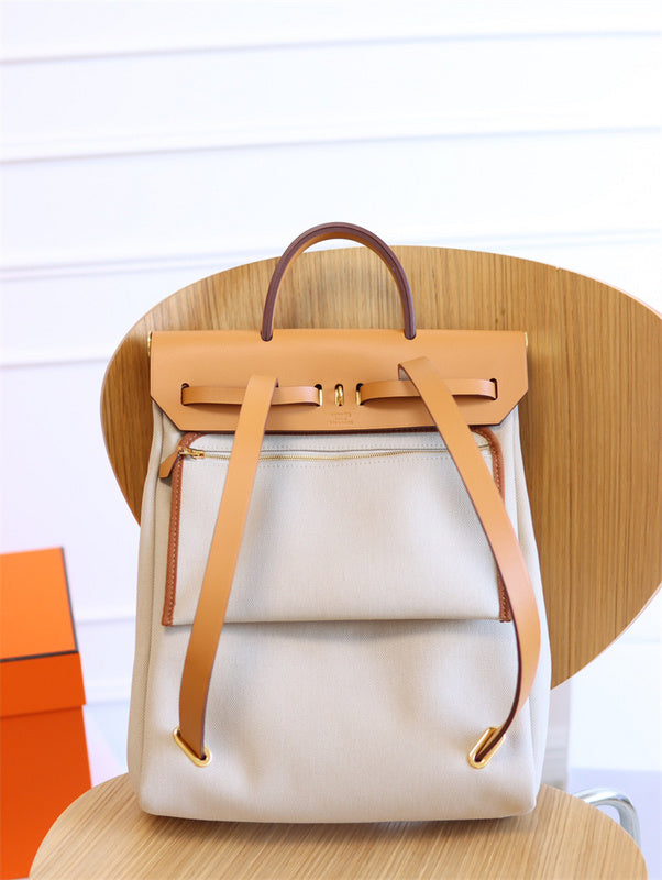  Classic crossbody bag front view 43