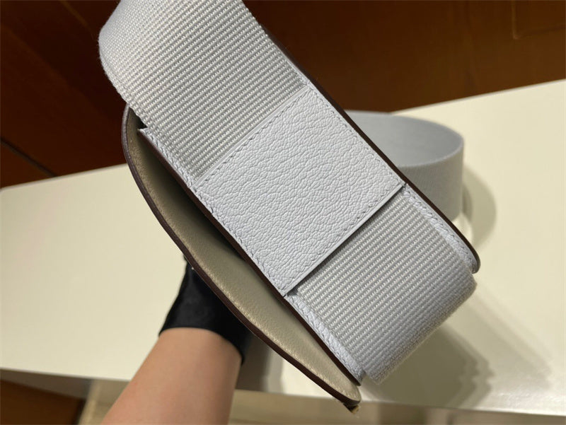 Sophisticated handbag styled for everyday wear