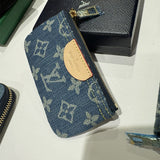  crossbody bag interior and compartment view 9