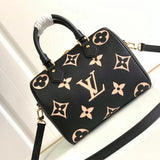  Versatile handbag carried on shoulder