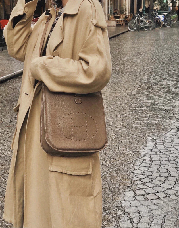 Minimalist handbag styled for everyday wear