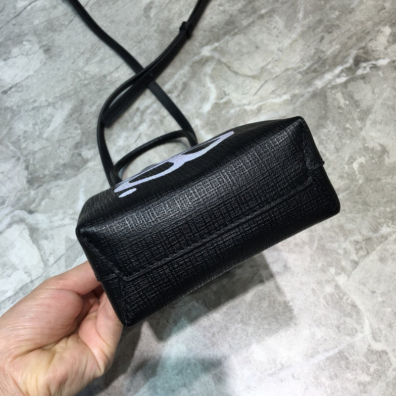 Polished Faux Leather Handbag - Sleek Minimalist Lines | Women's Statement Accessory #1062 - hardware and detail close-up (image 5) of designer-inspired handbag