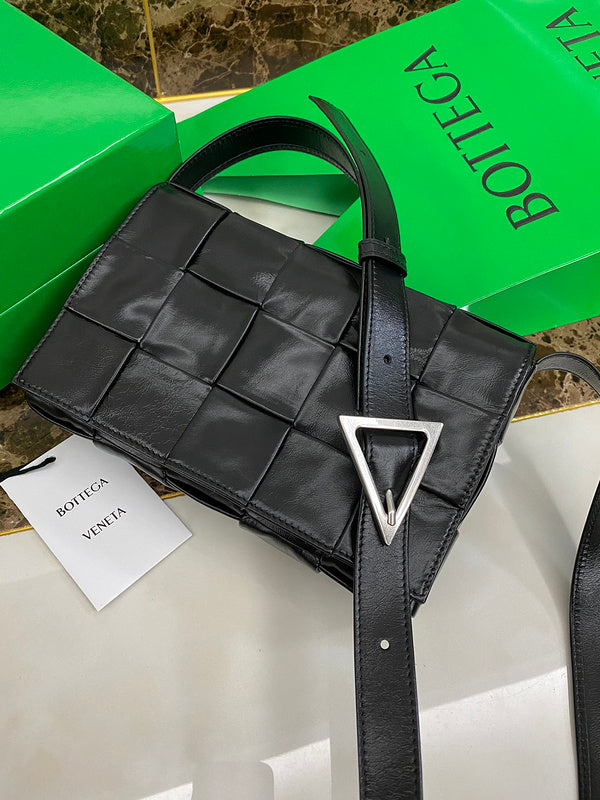 Chic Vegan Leather Handbag - Premium Craftsmanship Detailing | Women's Fashion Handbag #1641 - front view (image 1) of designer-inspired handbag