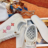 Side profile view of Louis Vuitton luxury piece style No.047