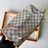 Styled lifestyle shot of structured polished women's handbag – women's everyday handbag