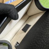 Close-up detail of structured refined women's handbag – women's everyday handbag