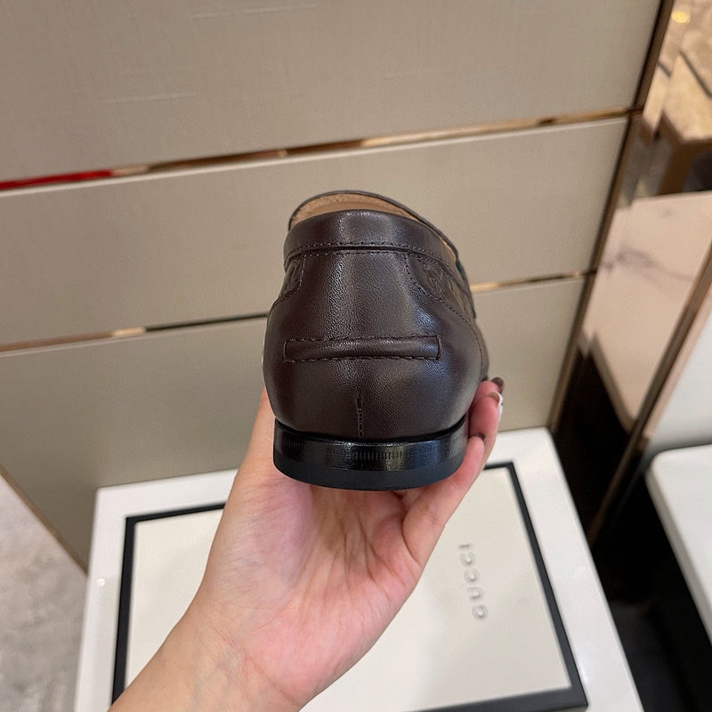 Gucci all-black luxury sneakers view 5 cushioned comfort fit